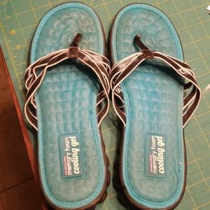 skechers cooling gel flip flops